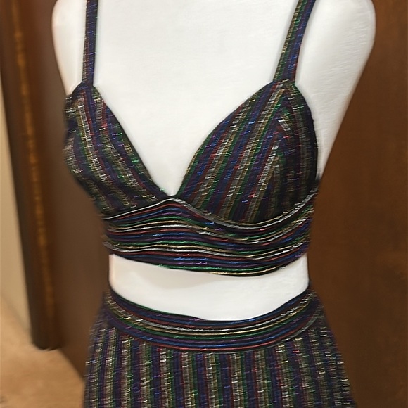 A3 DESIGN TWO PEICE METALLIC NYLON STRIPPED SKIRT AND CROP TOP SET SZ M - Picture 8 of 15